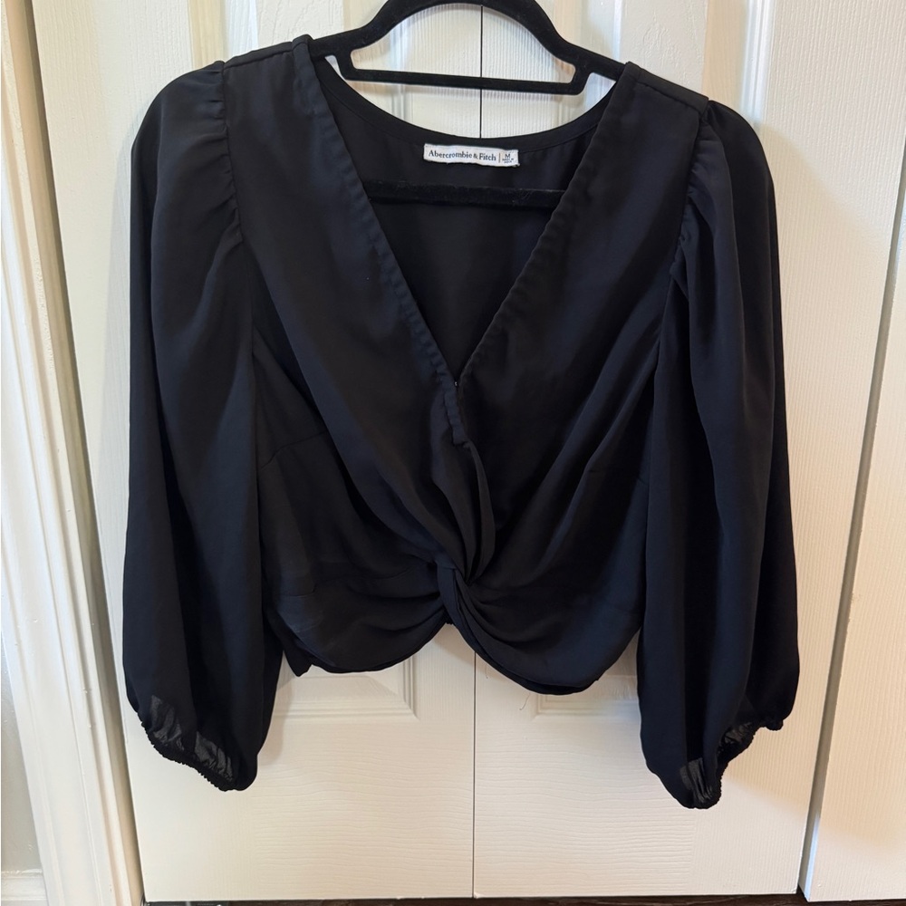 Abercrombie Cropped Flowy Top